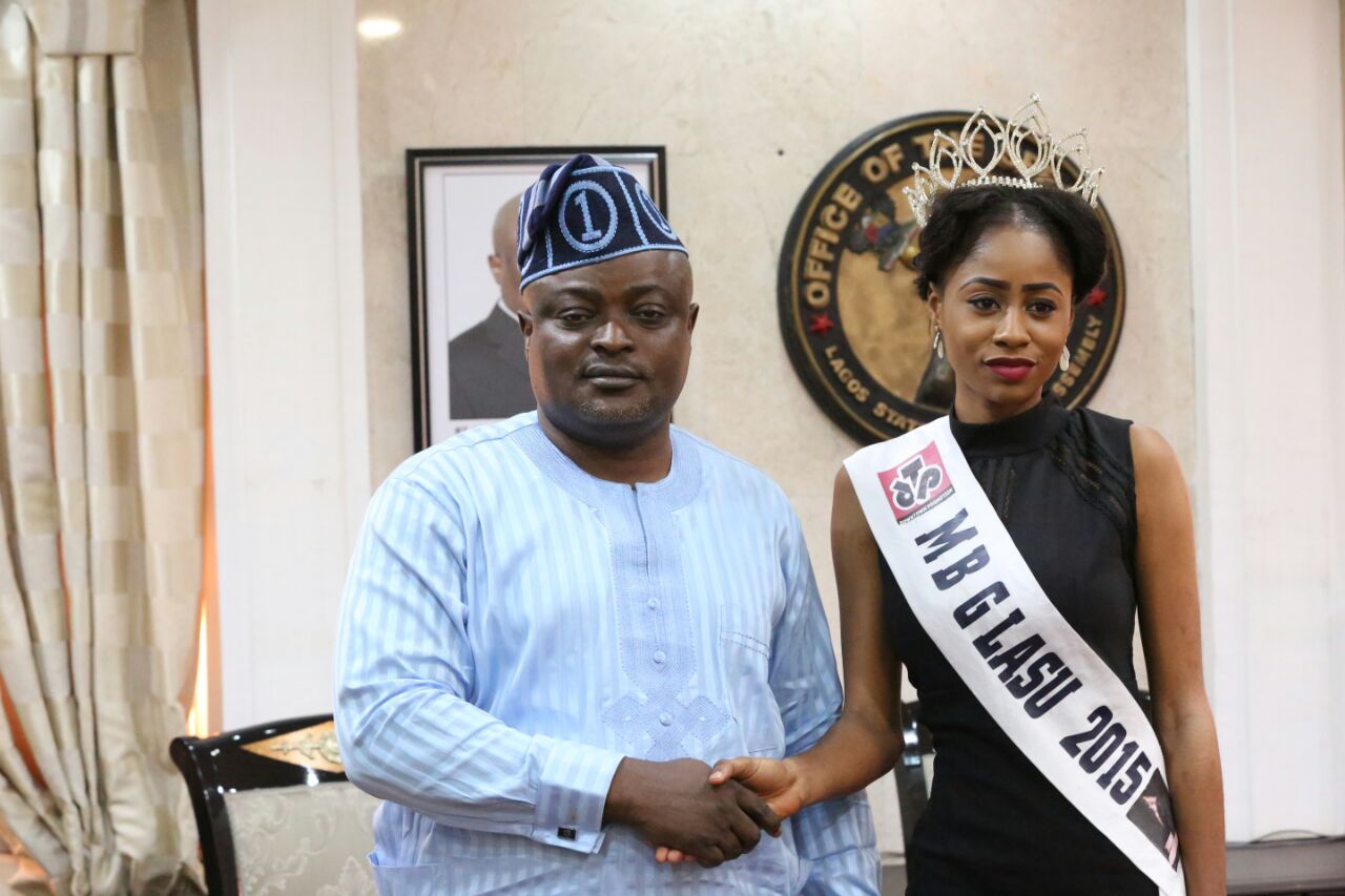 L-R: Speaker, Lagos State House of Assembly, Rt. Hon. Mudashiru Obasa in a warm handshake with reigning Most Beautiful Girl in LASU, Miss Yetunde Aminat Olasimbo, when the LASU Queen came on a courtesy visit to him in his office at Alausa on Friday. Photo: Lagos Speaker's Media Office. 